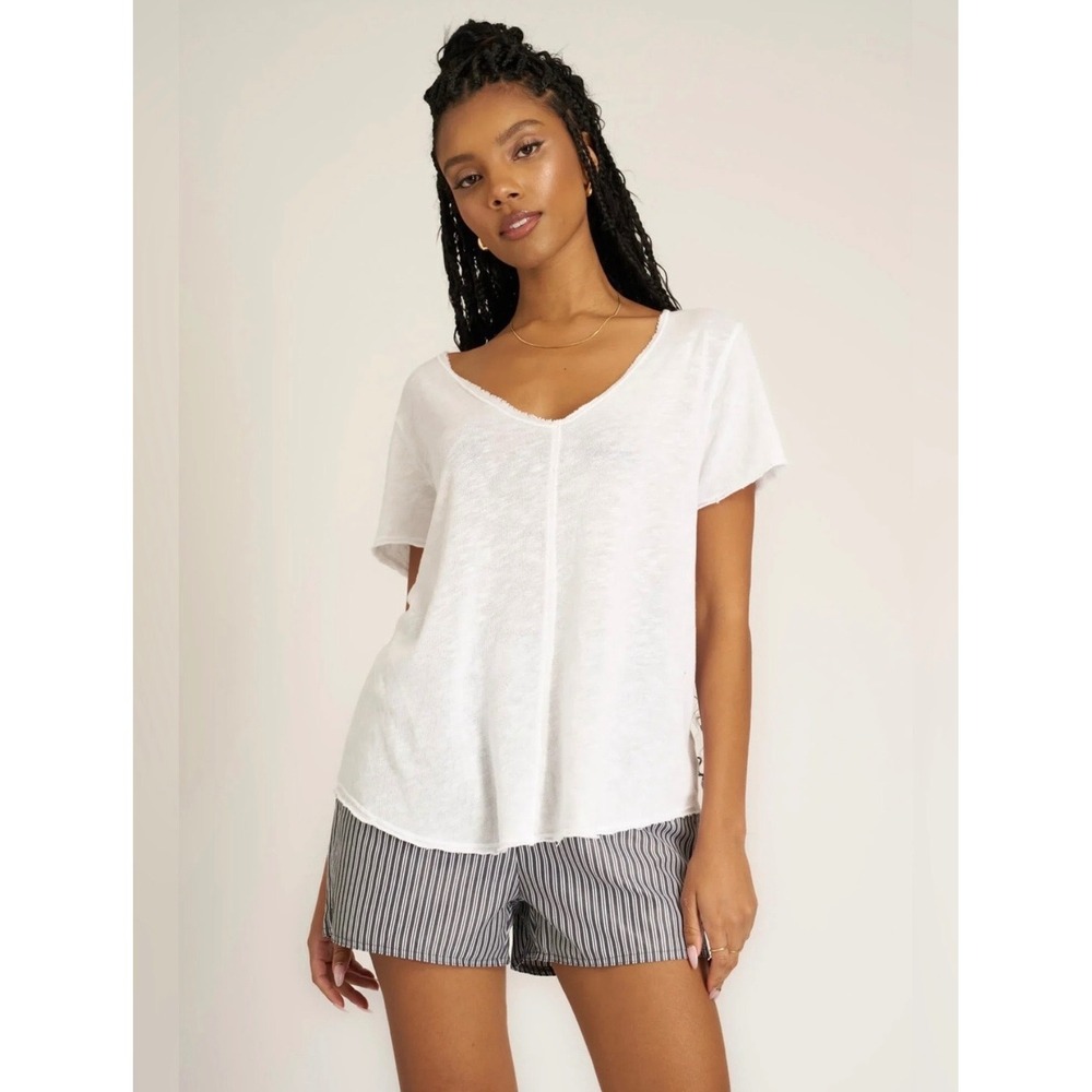 Project Social T Wearever Tee White 100% Cotton Oversized V-Neck T-Shirt Medium